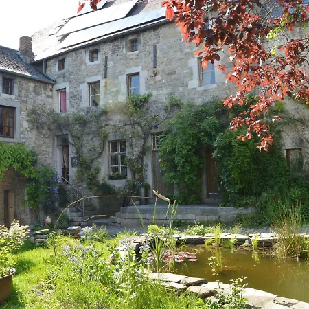 Enchanting Cottage With Terrace Garden Holiday home