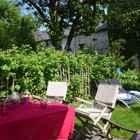 Holiday home Enchanting Cottage With Terrace Garden