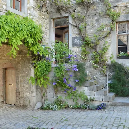 Enchanting Cottage With Terrace Garden Holiday home *